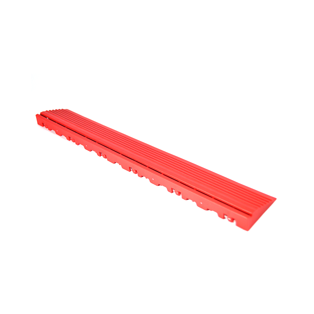 Nájazdová rampa (typ B) k odolným PPC podlahám Swisstrax (červená)